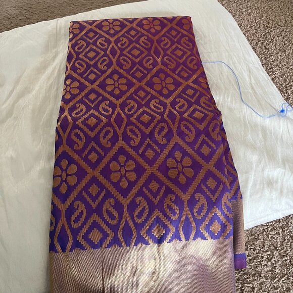 Other - Purple Banarasi silk  Saree with allover  Gold Zari Work + Blouse fabric